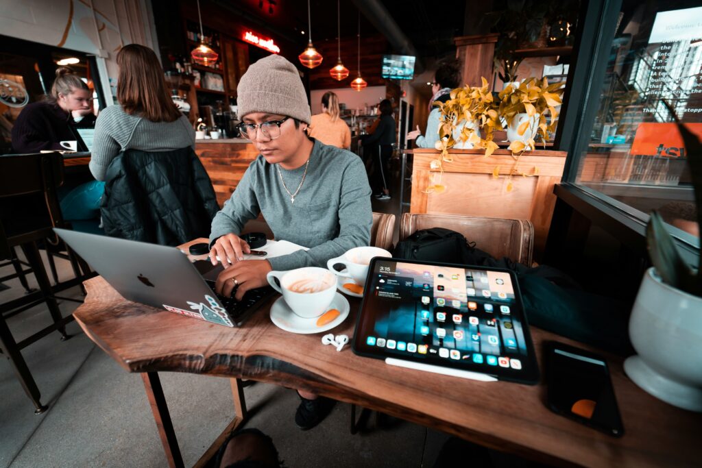 beginner doing side hustle at coffee shop